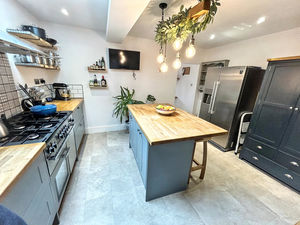 Photo 15- click for photo gallery